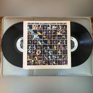 Grand Funk Railroad Record Album. Caught in the Act. 2 x LPs gatefold. Hard Rock